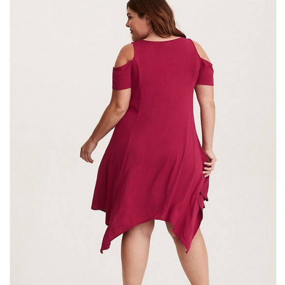 Torrid RED CHALLIS COLD SHOULDER TRAPEZE DRESS - Picture 2 of 8